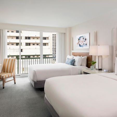 The Singer Oceanfront Resort, Curio Collection By Hilton Riviera Beach Bagian luar foto