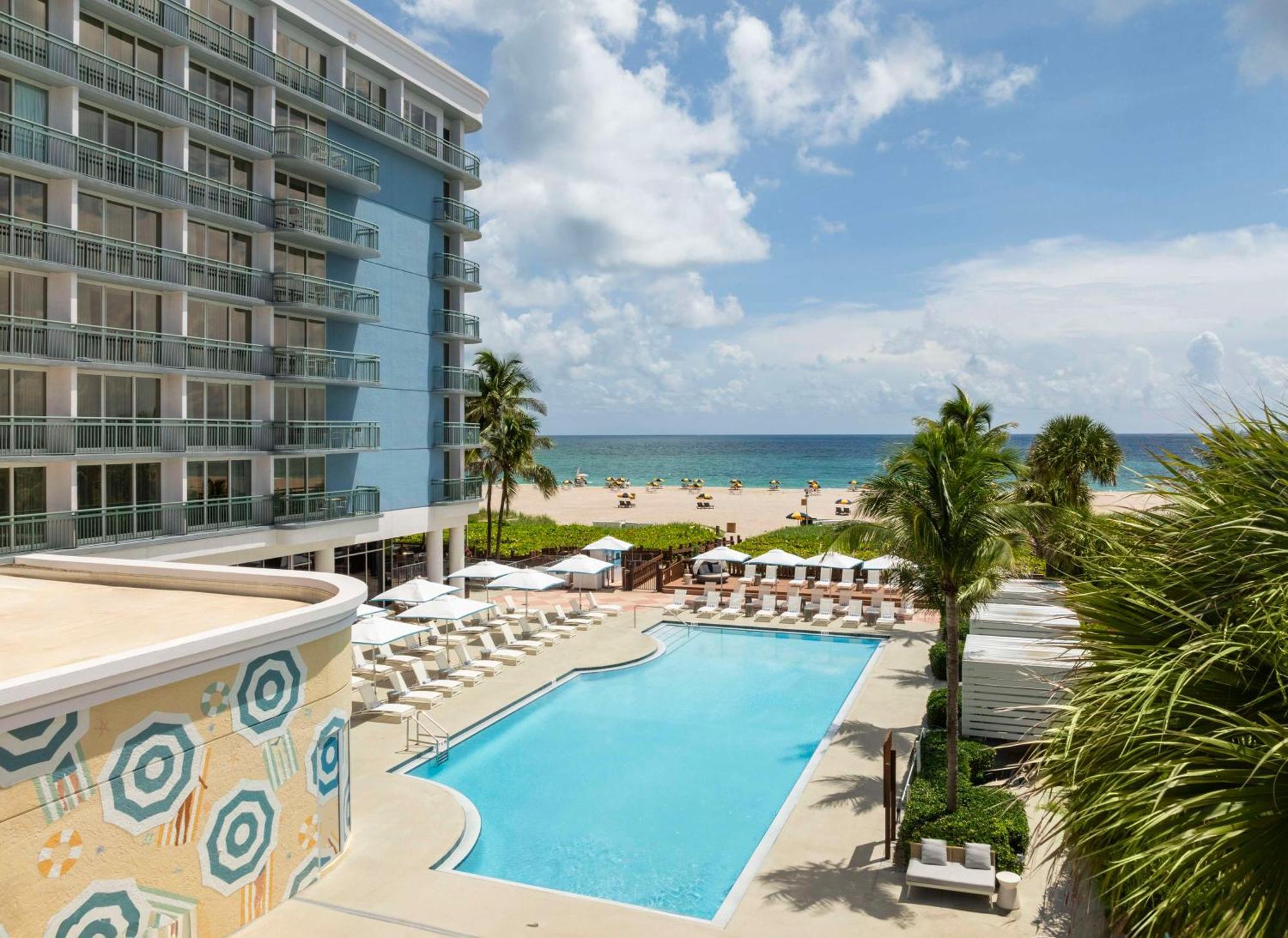 The Singer Oceanfront Resort, Curio Collection By Hilton Riviera Beach Bagian luar foto