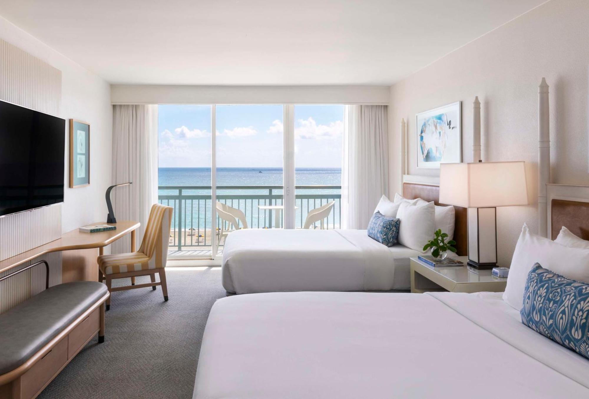 The Singer Oceanfront Resort, Curio Collection By Hilton Riviera Beach Bagian luar foto